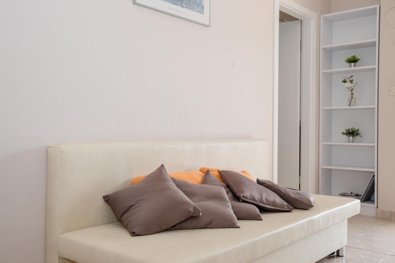 Apartmani Ana & Milo Lopar Exterior foto